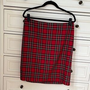 Talbots Red Plaid Pencil Skirt.size 12 EUC
